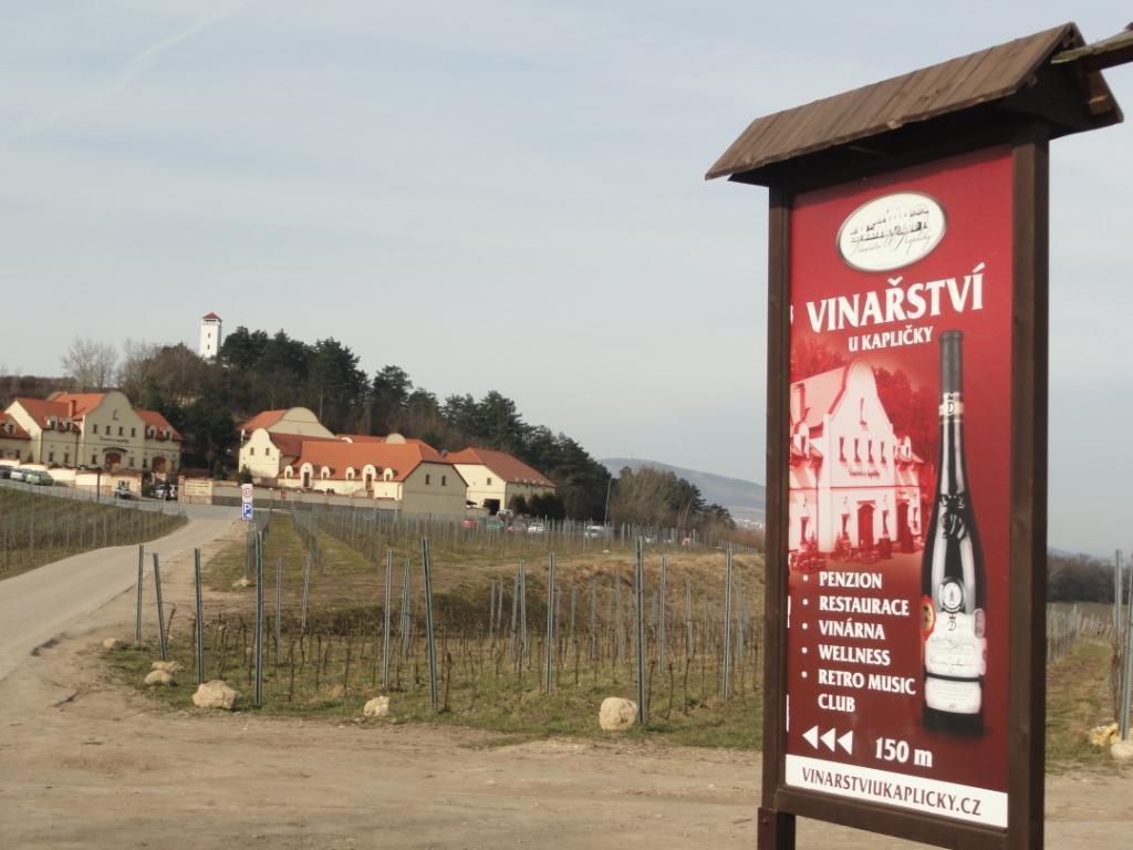 U Novomlynske Nadrze Hotell Nove Mlyny Exteriör bild